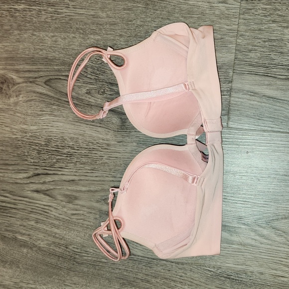 Limited Edition Victoria's Secret Fireworks Bra - Picture 2 of 3